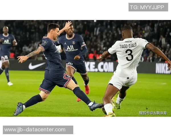 西甲激战那不勒斯逆转巴黎圣日耳曼神奇扑救点燃全场激情